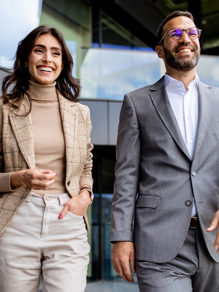coppia di lavoratori felici - welfare - doubleyou