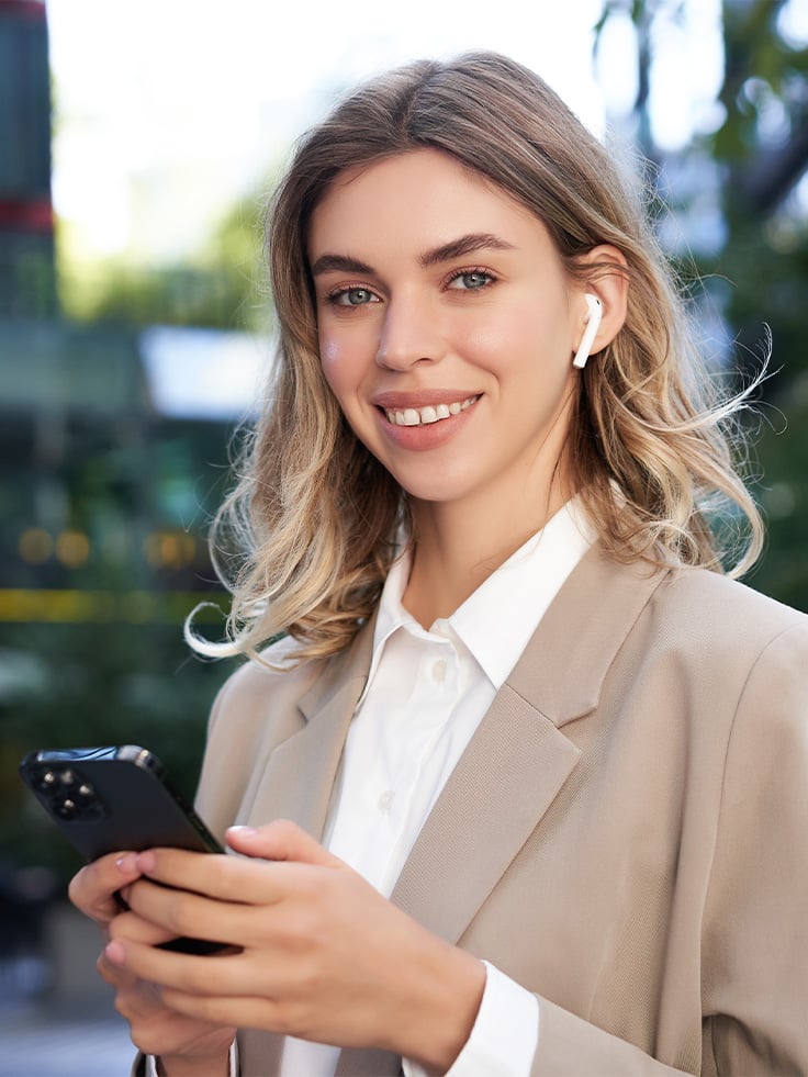 ragazza al telefono - welfare - doubleyou